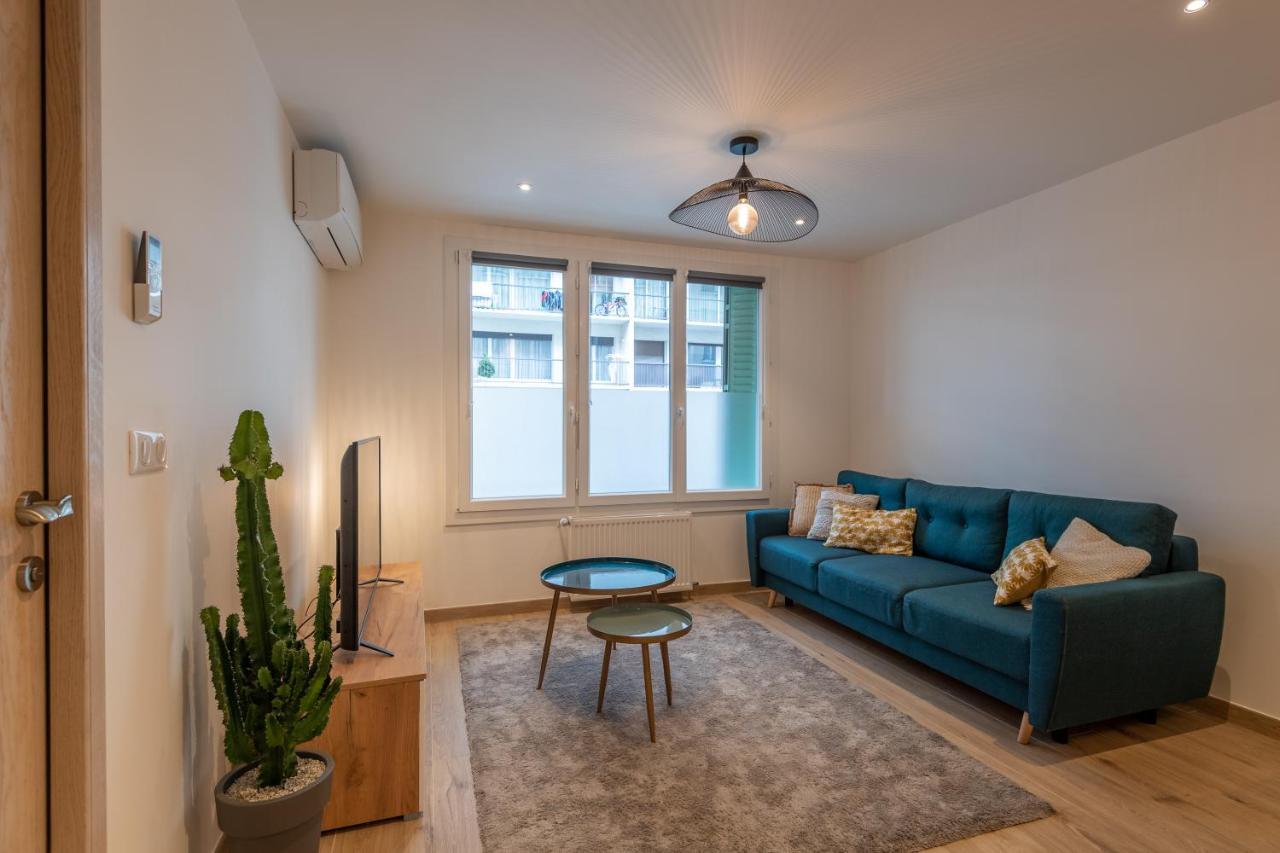 7 Rhone Super T2 Renove Avec Place De Parking Privee Lägenhet Annecy Exteriör bild